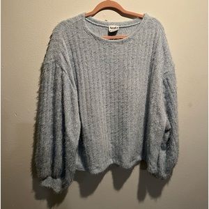 Women’s soft sweater size XL